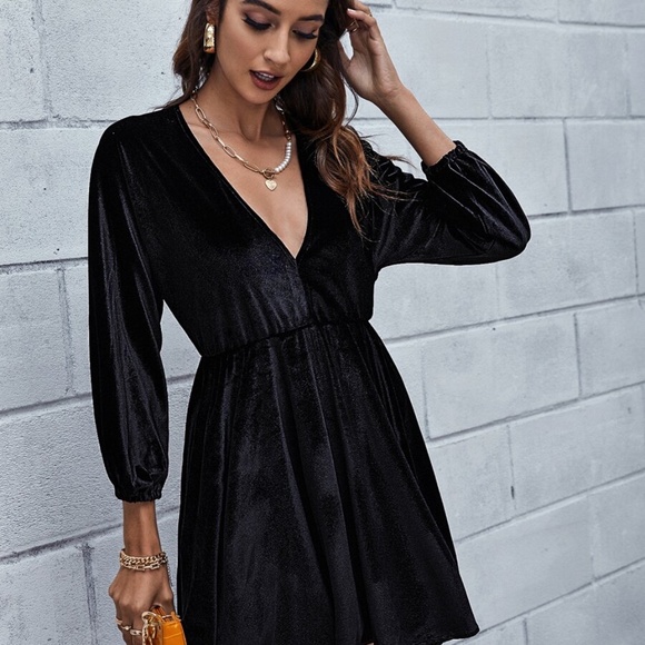 black velvet v neck long sleeve dress classic - Picture 11 of 13